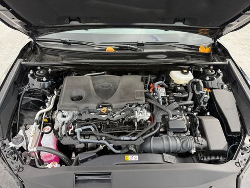 Used 2025 Toyota Camry LE image 30