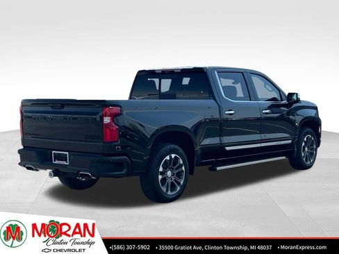 Certified 2023 Chevrolet Silverado 1500 High Country w/ Technology Package AWD/4WD image 5