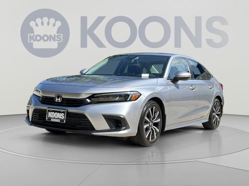 Used 2024 Honda Civic EX image 1