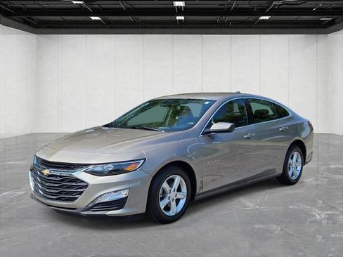Used 2024 Chevrolet Malibu LT FWD image 1