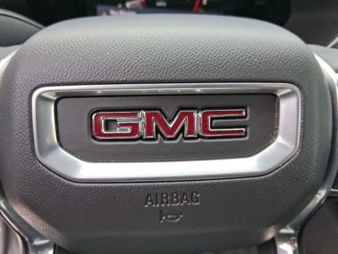 Used 2023 GMC Canyon Elevation w/ Convenience Package image 17