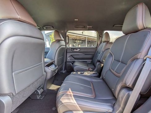 New 2026 Nissan Armada SL w/ Captain's Chari Seat Package image 16