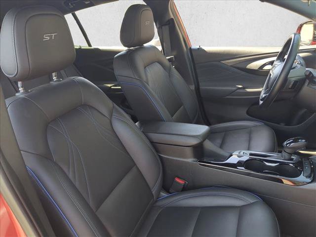 Used 2024 Buick Envista Sport Touring w/ Convenience II Package FWD image 20
