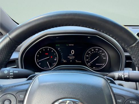 Used 2019 Toyota Avalon XSE FWD image 15