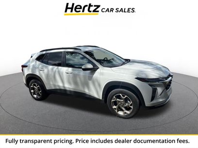 Used 2025 Chevrolet Trax LT
