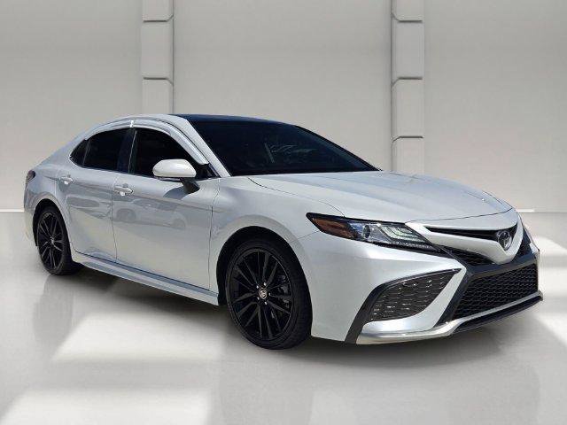 Used 2021 Toyota Camry XSE FWD image 7