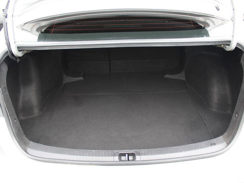 Used 2020 Toyota Corolla SE image 28