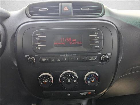 Used 2015 Kia Soul + FWD image 13