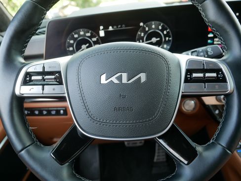 Certified 2025 Kia Telluride SX Prestige X-Line AWD/4WD image 25