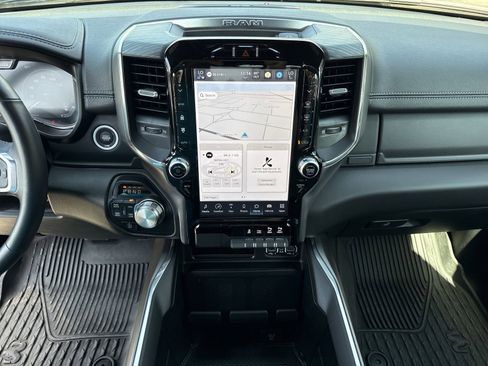 Used 2024 RAM 1500 Laramie image 34