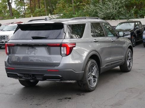 New 2026 Ford Explorer ST-Line w/ ST-Line Street Pack image 12