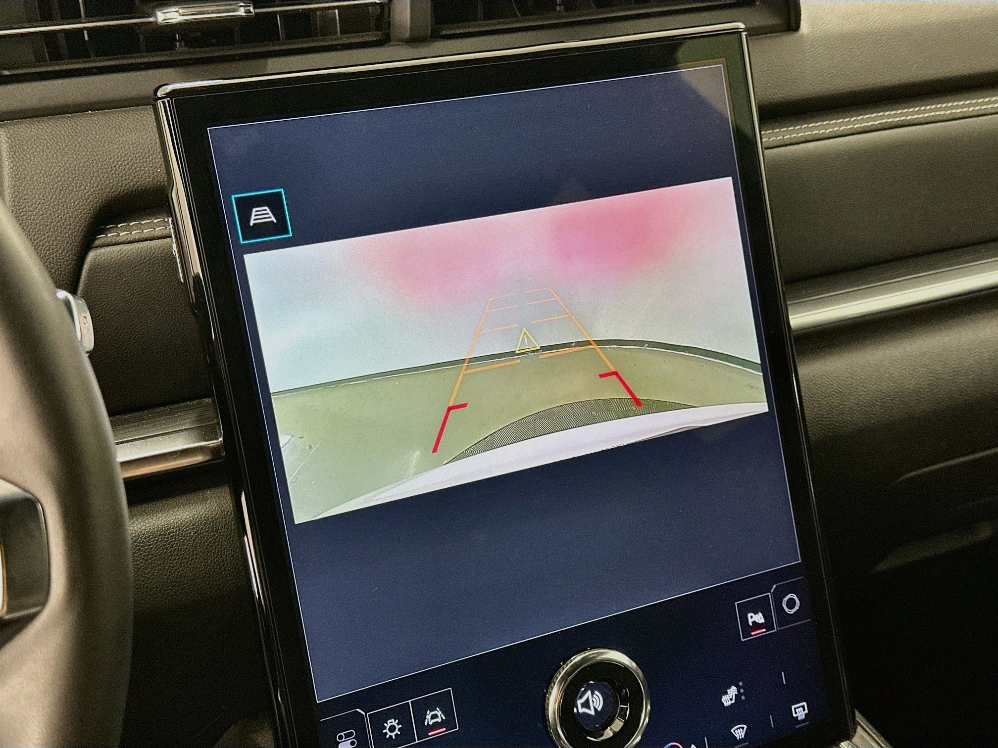 Used 2025 GMC Terrain Elevation AWD/4WD image 23