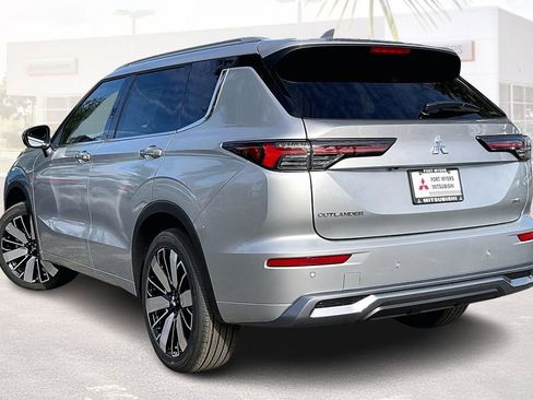 New 2026 Mitsubishi Outlander SEL AWD/4WD image 3