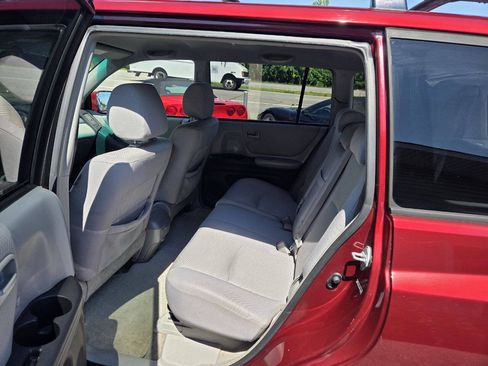 Used 2007 Toyota Highlander 2WD w/ 3rd Row image 21