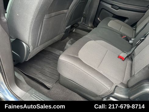 Used 2018 Ford Explorer XLT image 39