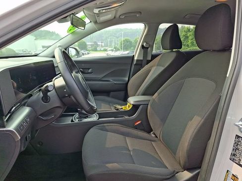 Used 2025 Hyundai Kona SEL AWD/4WD image 13