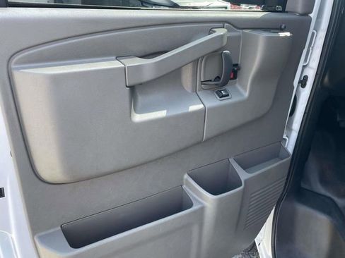 Used 2024 GMC Savana 2500 Extended image 15
