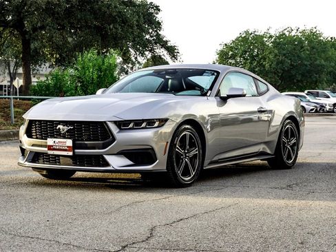 Used 2024 Ford Mustang Premium image 9