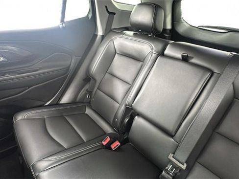 Used 2024 GMC Terrain SLT image 14