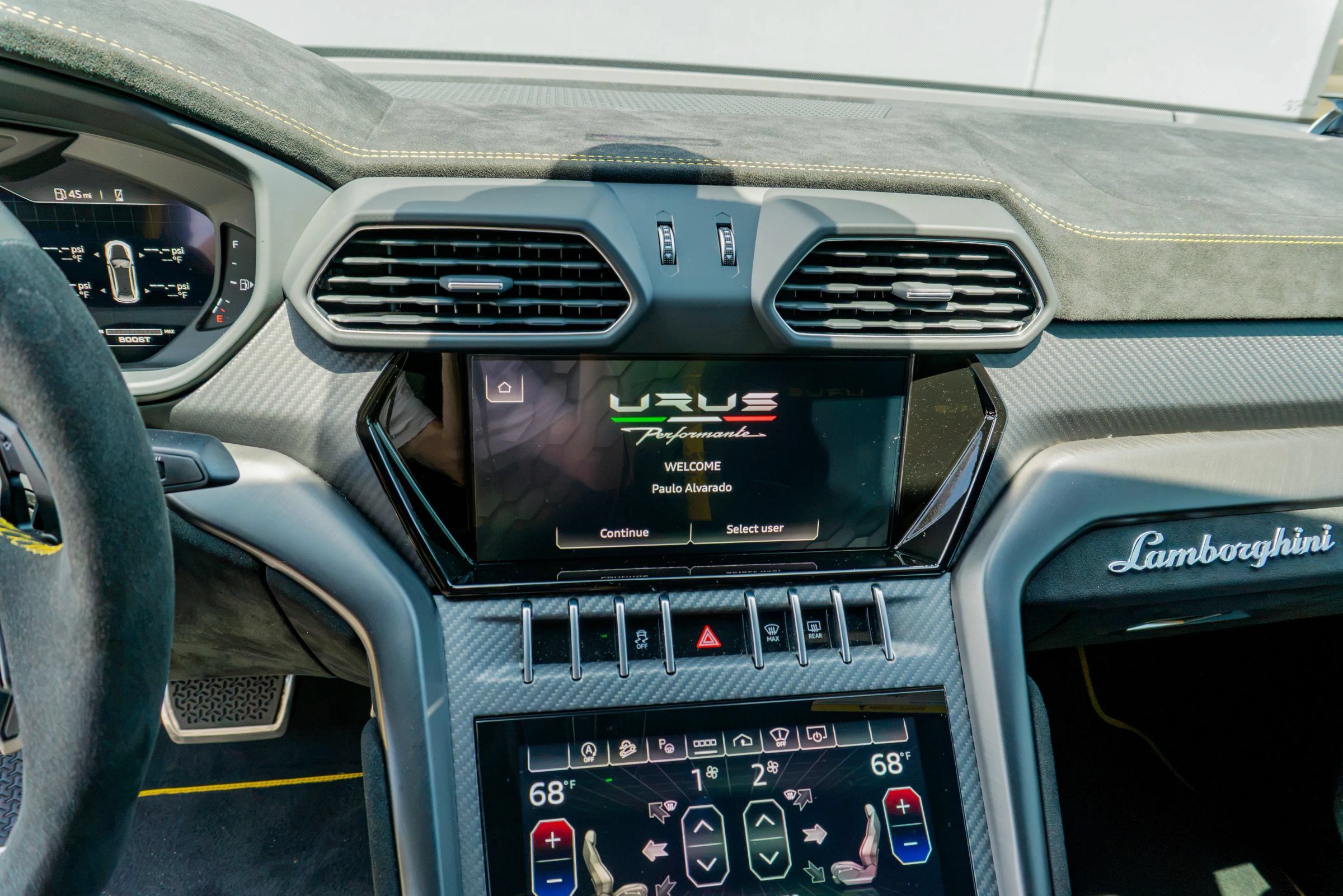 Used 2024 Lamborghini Urus Performante AWD/4WD image 64