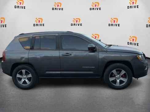 Used 2016 Jeep Compass High Altitude image 6