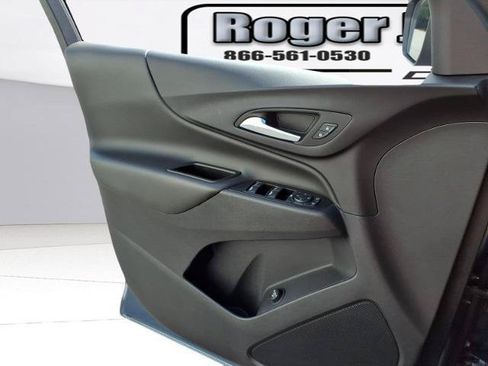 Used 2024 Chevrolet Equinox LT w/ LPO, Floor Liner Package FWD image 19