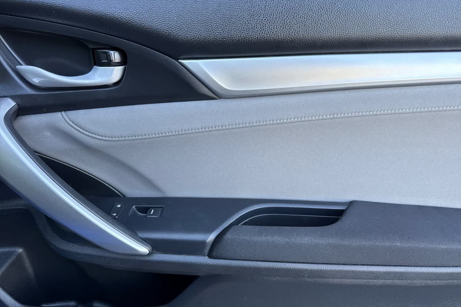Used 2018 Honda Civic EX-T image 17