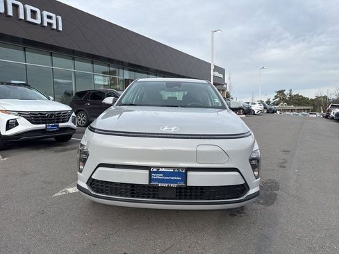 Certified 2024 Hyundai Kona SE FWD image 8