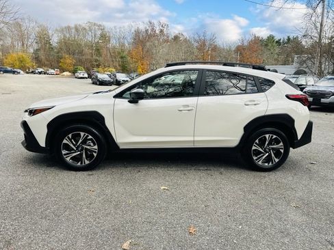 Used 2025 Subaru Crosstrek 2.0i Premium image 9
