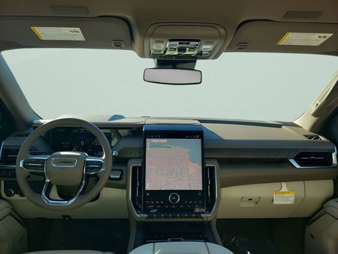 New 2026 GMC Yukon XL Denali image 10