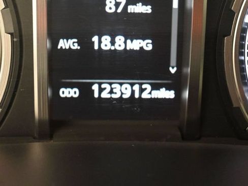 Used 2021 Toyota 4Runner Nightshade AWD/4WD image 34
