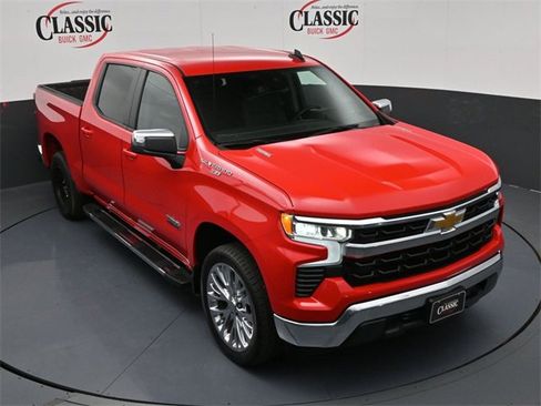 Used 2025 Chevrolet Silverado 1500 LT image 18