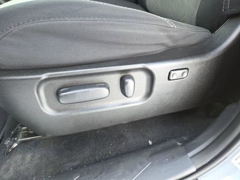 Used 2021 Toyota Tacoma TRD Off-Road image 39