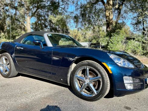 Used 2008 Saturn Sky w/ Premium Trim Package image 4