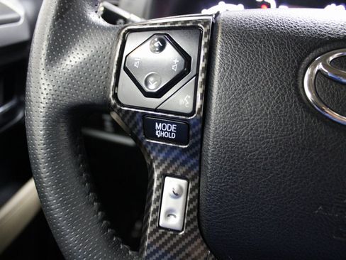 Used 2021 Toyota 4Runner SR5 Premium image 39