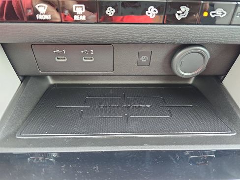 New 2025 Mitsubishi Outlander SE image 22