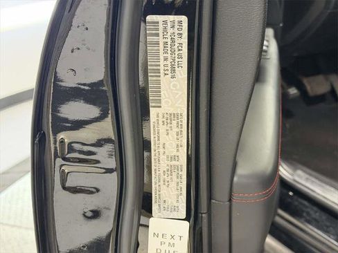 Certified 2023 Dodge Durango GT image 11