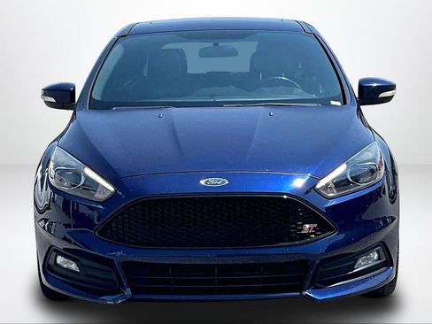 Used 2016 Ford Focus ST w/ Equipment Group 402A FWD image 3