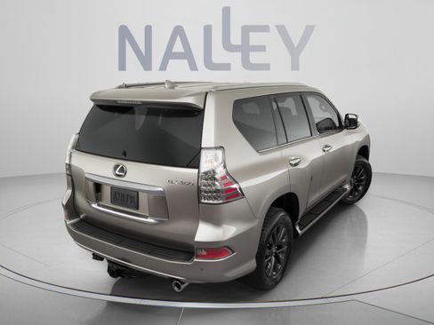 Used 2020 Lexus GX 460 Premium w/ Premium Package AWD/4WD image 4
