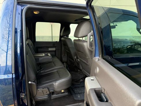 Used 2011 Ford F250 Lariat w/ Lariat Ultimate Pkg AWD/4WD image 26