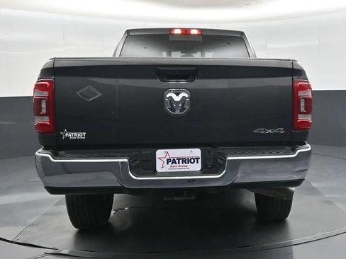 Used 2024 RAM 2500 Tradesman w/ Chrome Appearance Group AWD/4WD image 6