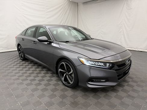 Used 2020 Honda Accord Sport image 4