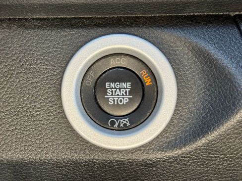 Used 2018 RAM 3500 Laramie w/ Sport Appearance Group image 32