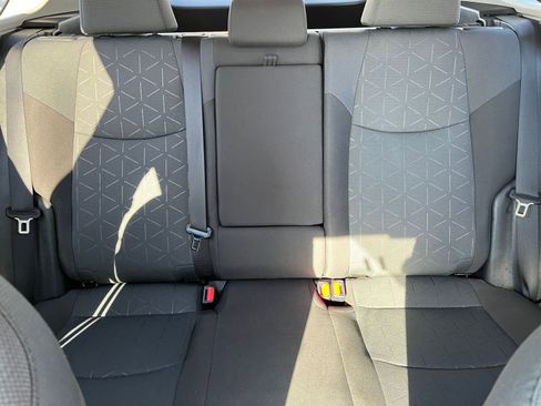 Used 2025 Toyota RAV4 XLE image 37