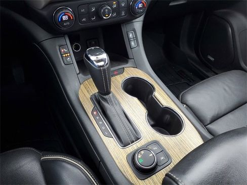 Used 2017 GMC Acadia Denali w/ Technology Package image 33