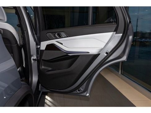 New 2026 BMW X5 xDrive50e w/ Climate Comfort Package image 77