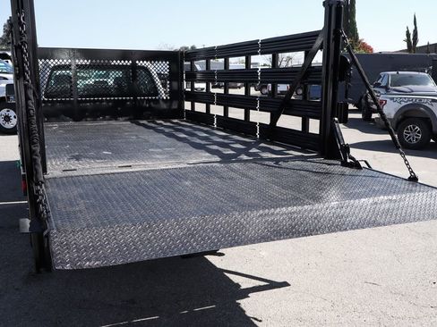 Used 2016 Ford F550 XL image 8