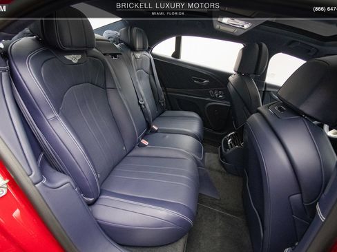 Used 2024 Bentley Flying Spur V8 AWD/4WD image 34