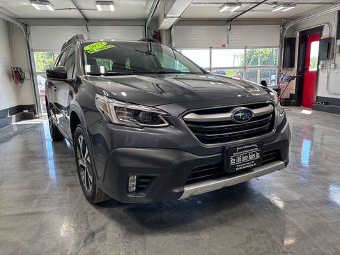 Used 2022 Subaru Outback Limited XT AWD/4WD image 2