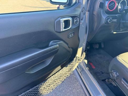 Used 2020 Jeep Wrangler Unlimited Sport AWD/4WD image 17